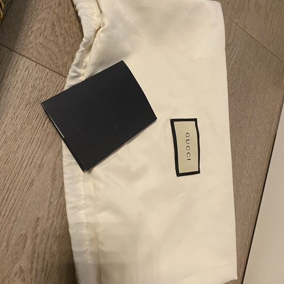 Gucci GG Marmont small matelassé shoulder bag - Picture 6 of 12